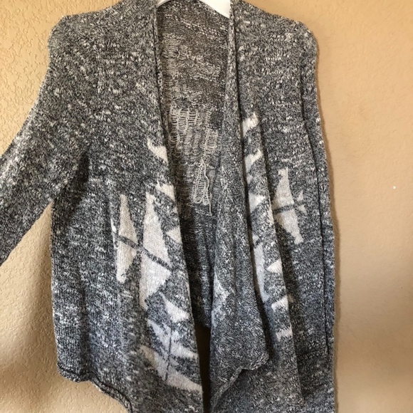 Sweater - Picture 1 of 3
